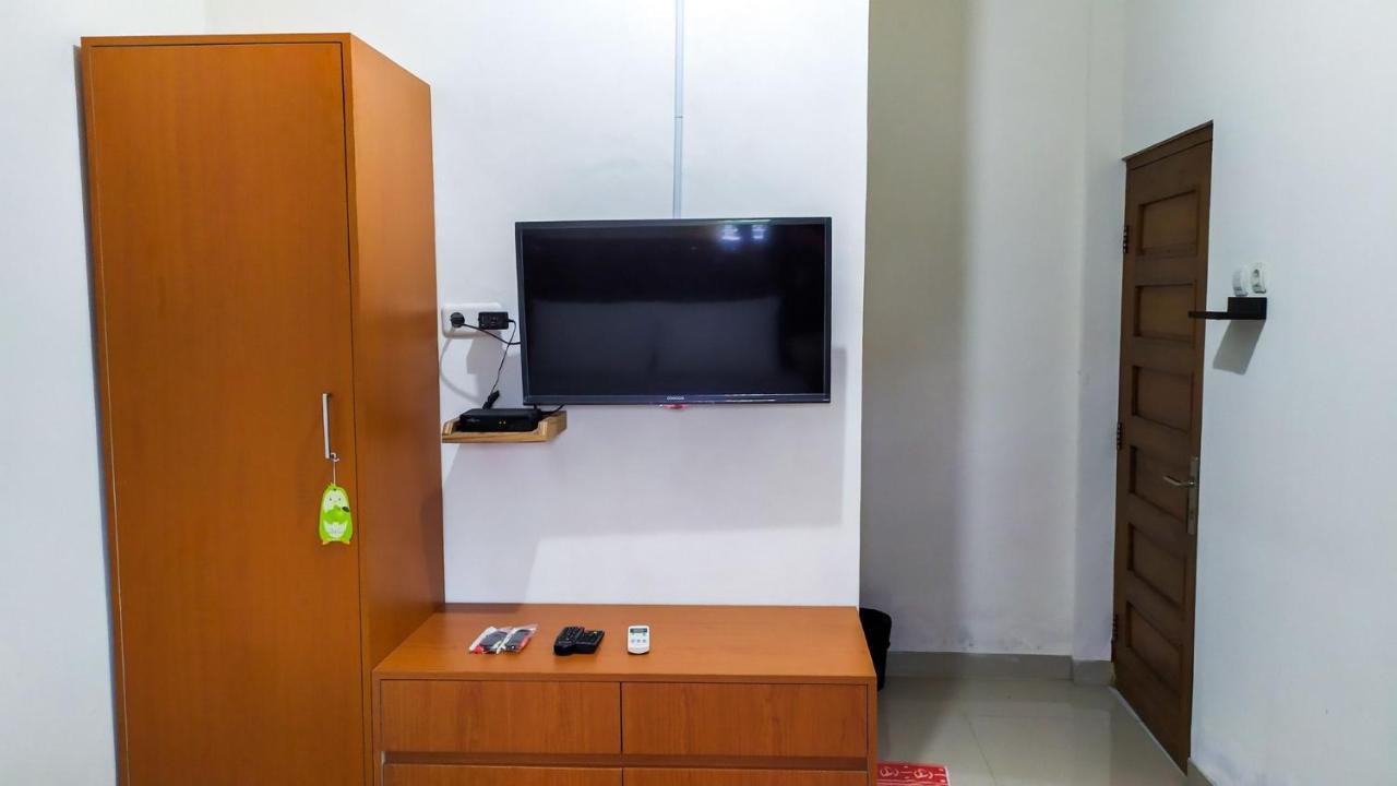 Hotel Omah Leren Mitra Reddoorz Near Gembiraloka Zoo Yogyakarta Extérieur photo