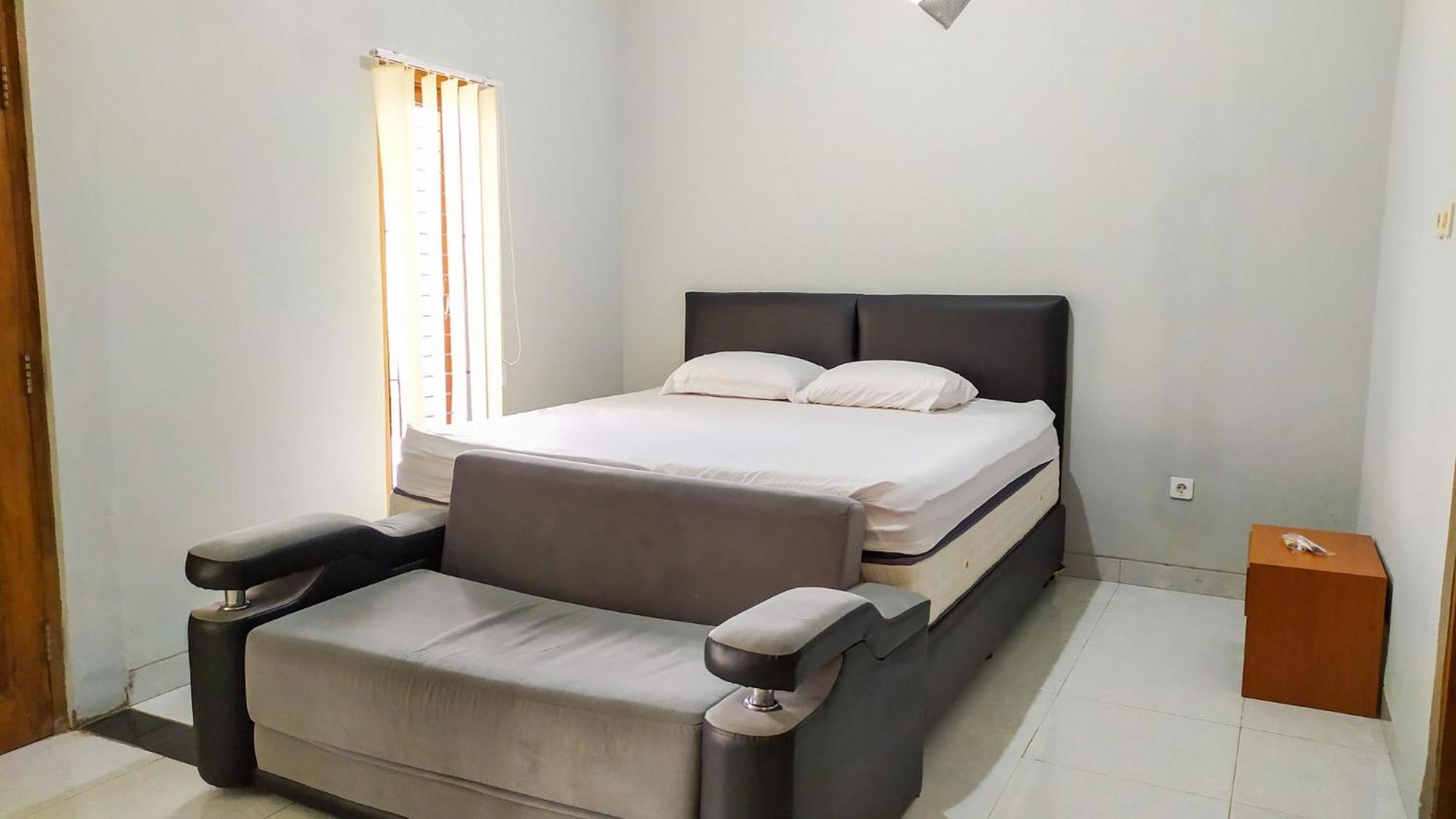 Hotel Omah Leren Mitra Reddoorz Near Gembiraloka Zoo Yogyakarta Extérieur photo